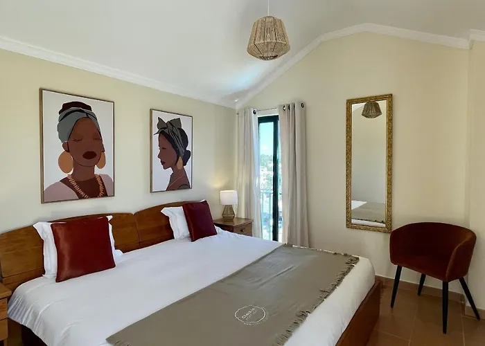 Nyaraló Vale Pedras By Check-in Portugal *