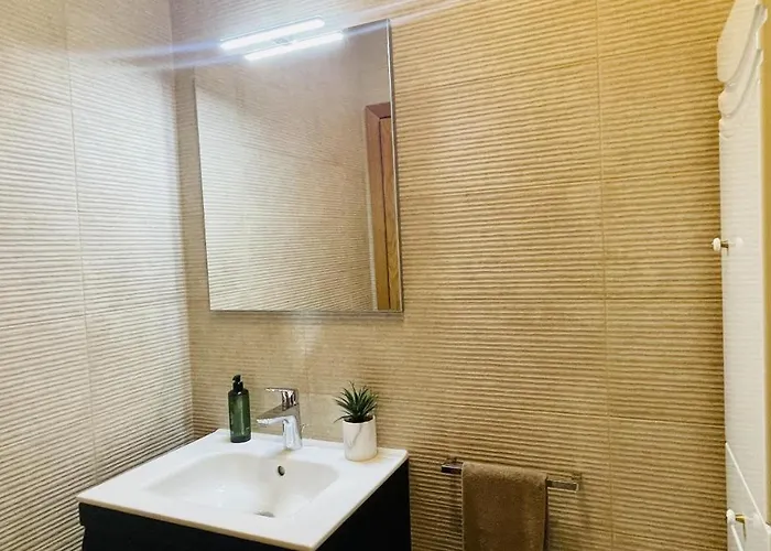 Nyaraló Vale Pedras By Check-in Portugal *